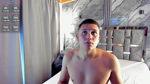 Snapshot of Manson_and_Zoe chatting on 02/28/26, 11:22 Manson and Zoe online show from 02/28/26, 11:22