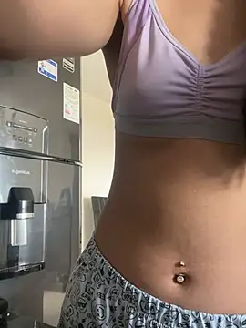 ScarlettMus online show from 04/22/26, 07:37