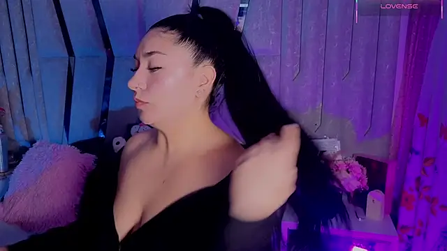 Snapshot of Grecia_Valmont chatting on 02/16/26, 07:43 Grecia Valmont online show from 02/16/26, 07:43