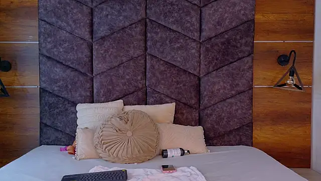 Snapshot of FernandaBrown__ chatting on 02/24/26, 07:34 FernandaBrown online show from 02/24/26, 07:34