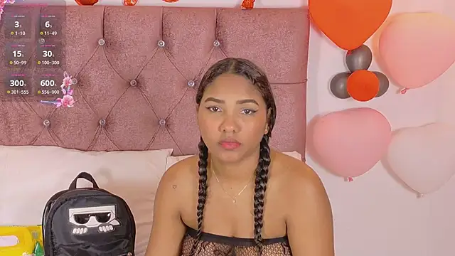 Snapshot of xblack_moon chatting on 02/16/26, 07:43 xblack moon online show from 02/16/26, 07:43