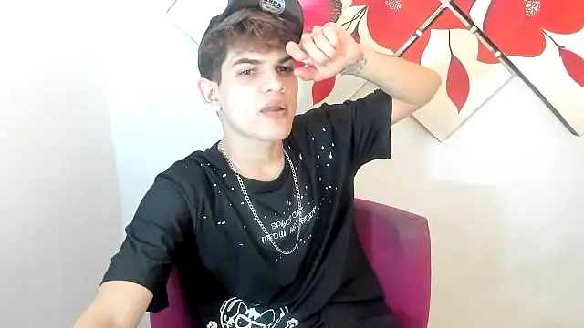 Jesshot bigcock20cm online show from 03/12/26, 04:07