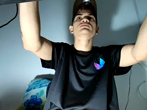 Jesshot bigcock20cm online show from 03/19/26, 09:35