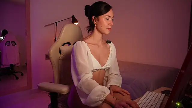 Madisonlara1 online show from 05/07/26, 05:51