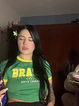 Snapshot of Sofii7 chatting on 02/06/26, 12:48 Sofii7 online show from 02/06/26, 12:48