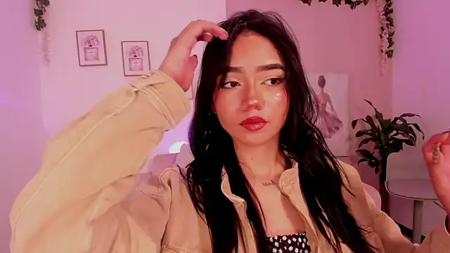 Snapshot of Mila_jenner chatting on 02/21/26, 05:58 Mila jenner online show from 02/21/26, 05:58