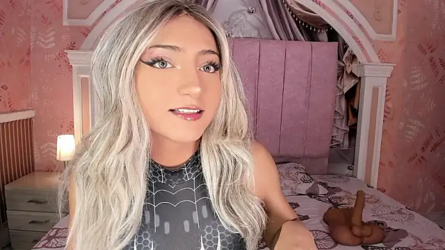 Snapshot of sweetness_siren chatting on 02/26/26, 05:17 sweetness siren online show from 02/26/26, 05:17