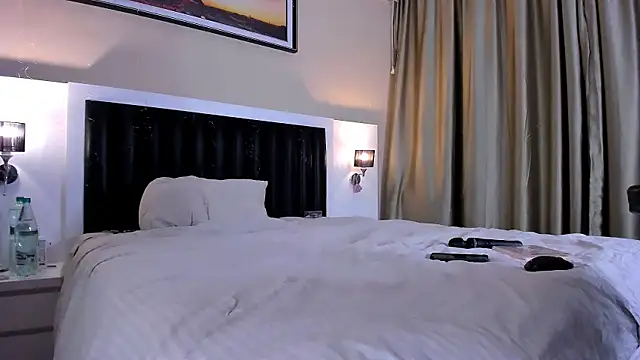 Snapshot of marrena_a chatting on 02/10/26, 01:04 marrena a online show from 02/10/26, 01:04