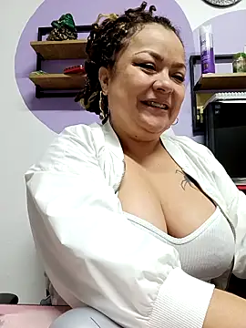 Snapshot of SweettSin chatting on 03/04/26, 12:11 SweettSin online show from 03/04/26, 12:11