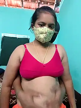 Snapshot of Tamilkannadacouple chatting on 02/12/26, 05:24 Tamilkannadacouple online show from 02/12/26, 05:24