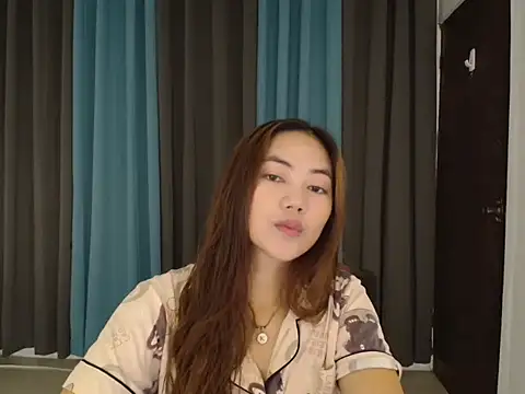 Snapshot of babydenxx69 chatting on 02/05/26, 11:04 babydenxx69 online show from 02/05/26, 11:04