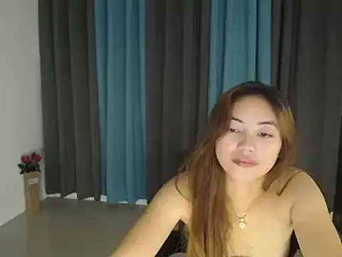 Snapshot of babydenxx69 chatting on 02/15/26, 11:08 babydenxx69 online show from 02/15/26, 11:08