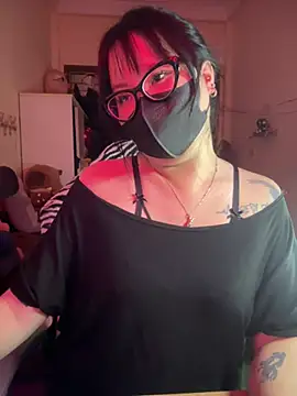 HaleyKin online show from 04/11/26, 06:12