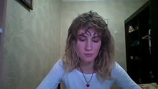 Snapshot of DeanneGilcher chatting on 02/20/26, 02:17 DeanneGilcher online show from 02/20/26, 02:17