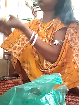 Sweet-runi online show from 04/11/26, 07:45