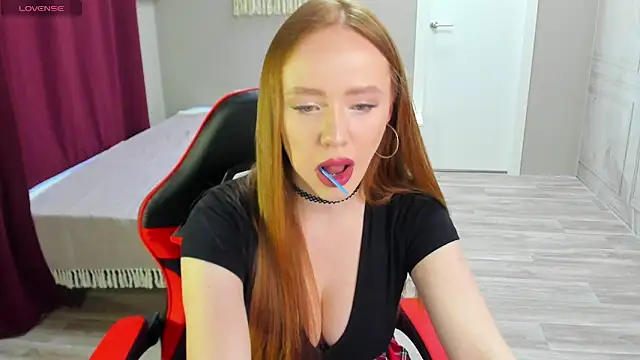 Snapshot of RoseShelton chatting on 02/08/26, 01:09 RoseShelton online show from 02/08/26, 01:09