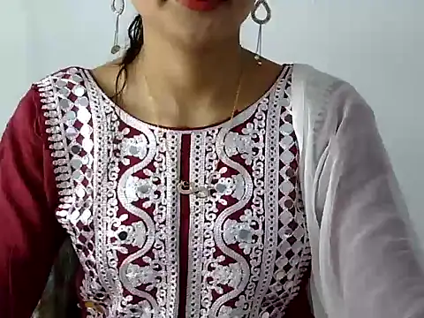 Mehaak  online show from 02/15/26, 05:37