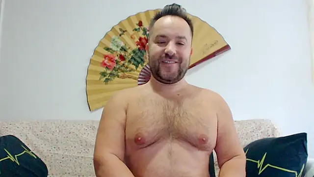 Snapshot of Hairy9inch chatting on 05/13/26, 07:28 Hairy9inch online show from 05/13/26, 07:28