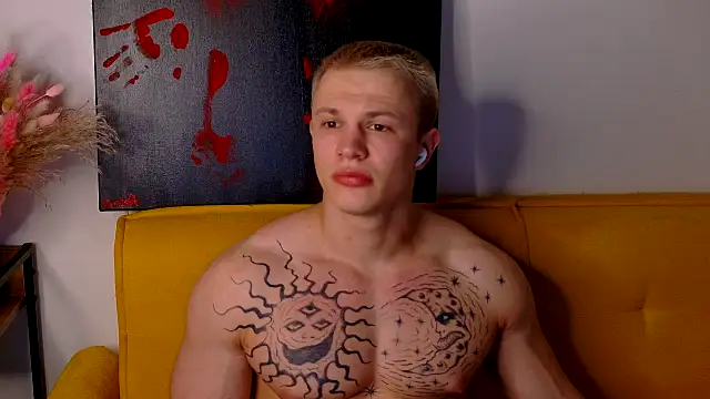 SterlingNoir online show from 03/18/26, 09:29