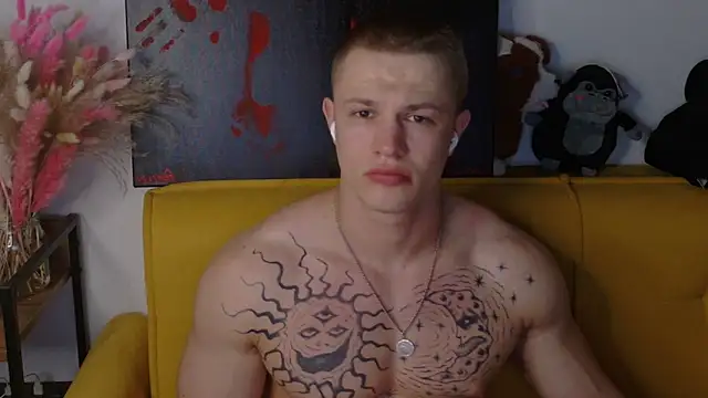 SterlingNoir online show from 04/08/26, 09:04