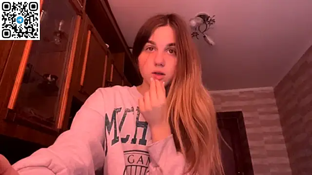 LovelySilk 63 online show from 03/18/26, 06:49