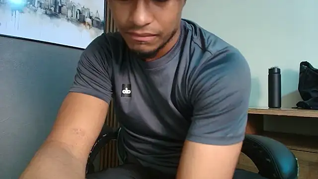 Snapshot of Kai_Moreno chatting on 02/28/26, 07:48 Kai Moreno online show from 02/28/26, 07:48