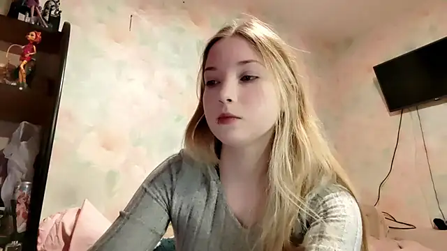 TiaBIanks online show from 04/11/26, 01:32