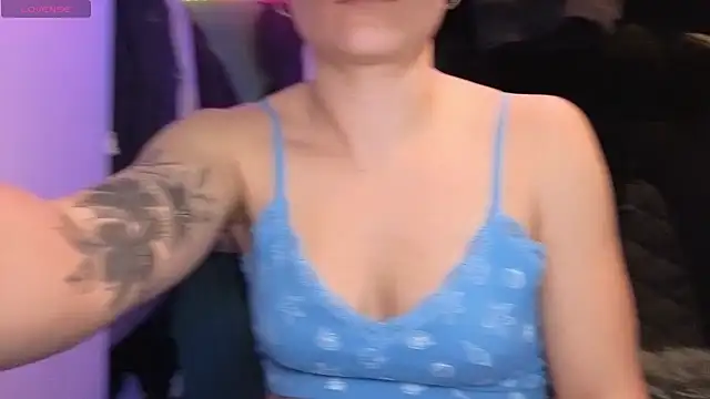 JadeAlexis403 online show from 04/14/26, 06:47