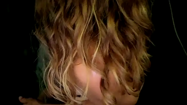 Snapshot of JadeAlexis403 chatting on 07/29/26, 09:24 JadeAlexis403 online show from 07/29/26, 09:24