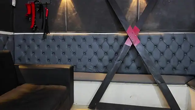 Jeanpieroo26 online show from 04/16/26, 09:50