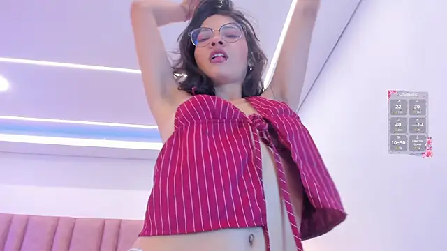 im lily  online show from 04/17/26, 12:52