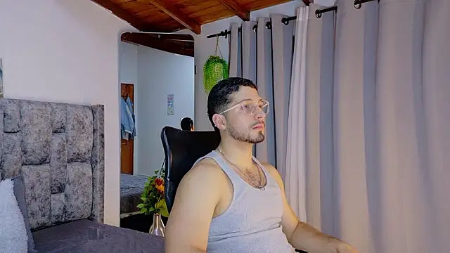 Snapshot of NICK_MOSS_ chatting on 02/25/26, 10:36 NICK MOSS online show from 02/25/26, 10:36