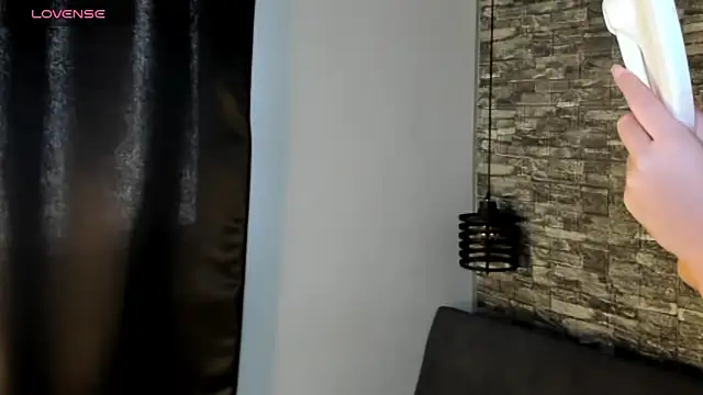 ASHLEY COLLINS1 online show from 03/19/26, 01:26