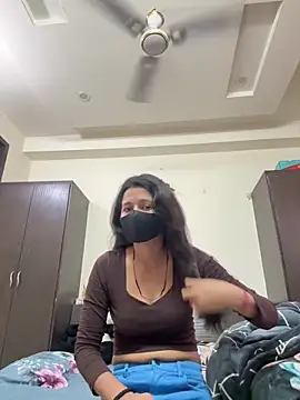 raavigirl online show from 03/26/26, 05:46