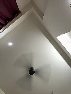 raavigirl online show from 03/30/26, 08:32