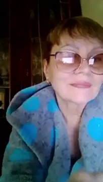 SophieBurns online show from 04/01/26, 01:41