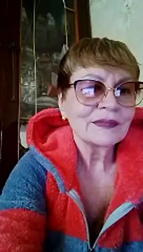 SophieBurns online show from 04/17/26, 11:02