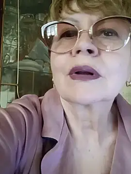 SophieBurns online show from 05/16/26, 10:47