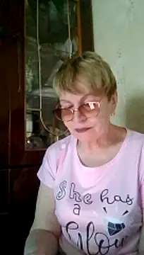 SophieBurns online show from 06/20/26, 09:56