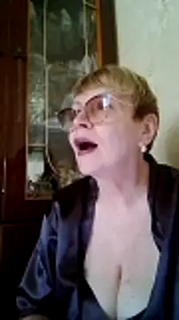 SophieBurns online show from 06/25/26, 10:20