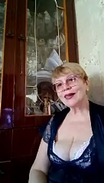 SophieBurns online show from 07/14/26, 09:47