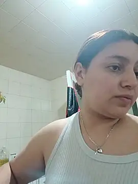 Snapshot of MajoArias chatting on 04/23/26, 01:07 MajoArias online show from 04/23/26, 01:07