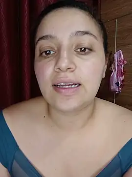 Snapshot of MajoArias chatting on 06/02/26, 02:02 MajoArias online show from 06/02/26, 02:02