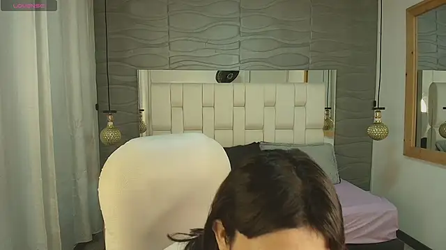 Snapshot of Thaliaa_Lopez chatting on 02/16/26, 12:12 Thaliaa Lopez online show from 02/16/26, 12:12