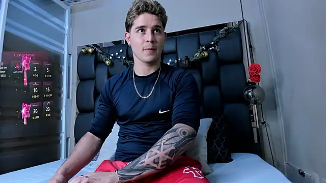 rayan linxx online show from 03/17/26, 08:12