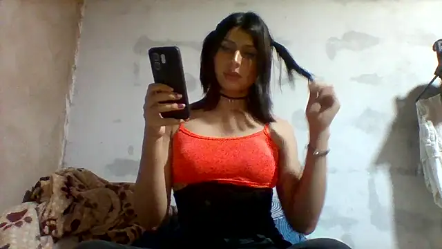 Snapshot of lucyscay_ chatting on 05/16/26, 04:20 lucyscay online show from 05/16/26, 04:20