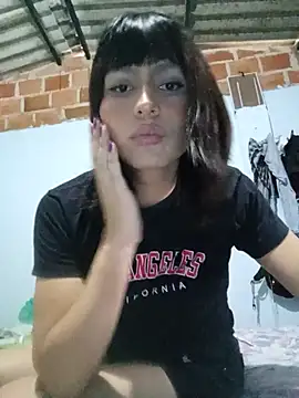 Snapshot of lucyscay_ chatting on 05/24/26, 10:15 lucyscay online show from 05/24/26, 10:15