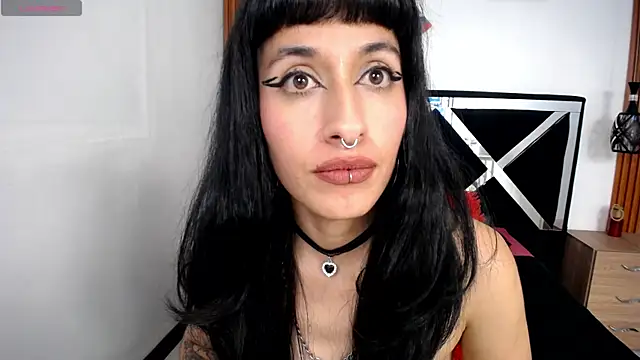 FRANCESCA LOVE  online show from 04/01/26, 01:06