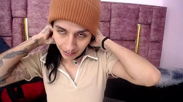 FRANCESCA LOVE  online show from 05/21/26, 04:19