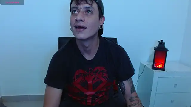 SkinnyDevil12 online show from 02/11/26, 04:17